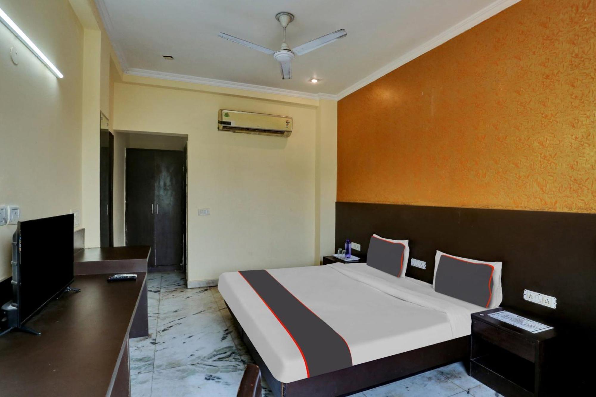 Hotel Platinum Sqs Key Γκουργκάον Εξωτερικό φωτογραφία